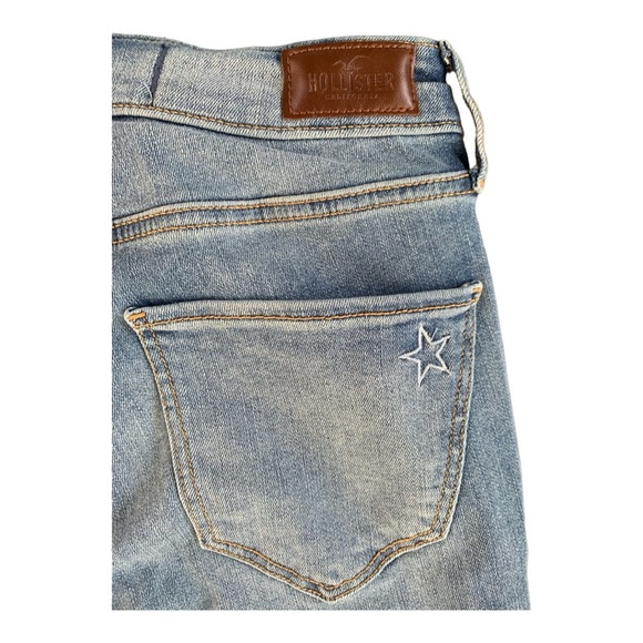 Women’s Hollister Jeans - Picture 4 of 6